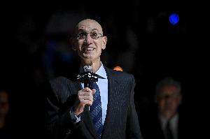 2025世界俱乐部杯-萧华让没钱球迷看集锦！美网友炸锅：要么掏钱 要么吃残羹剩饭？