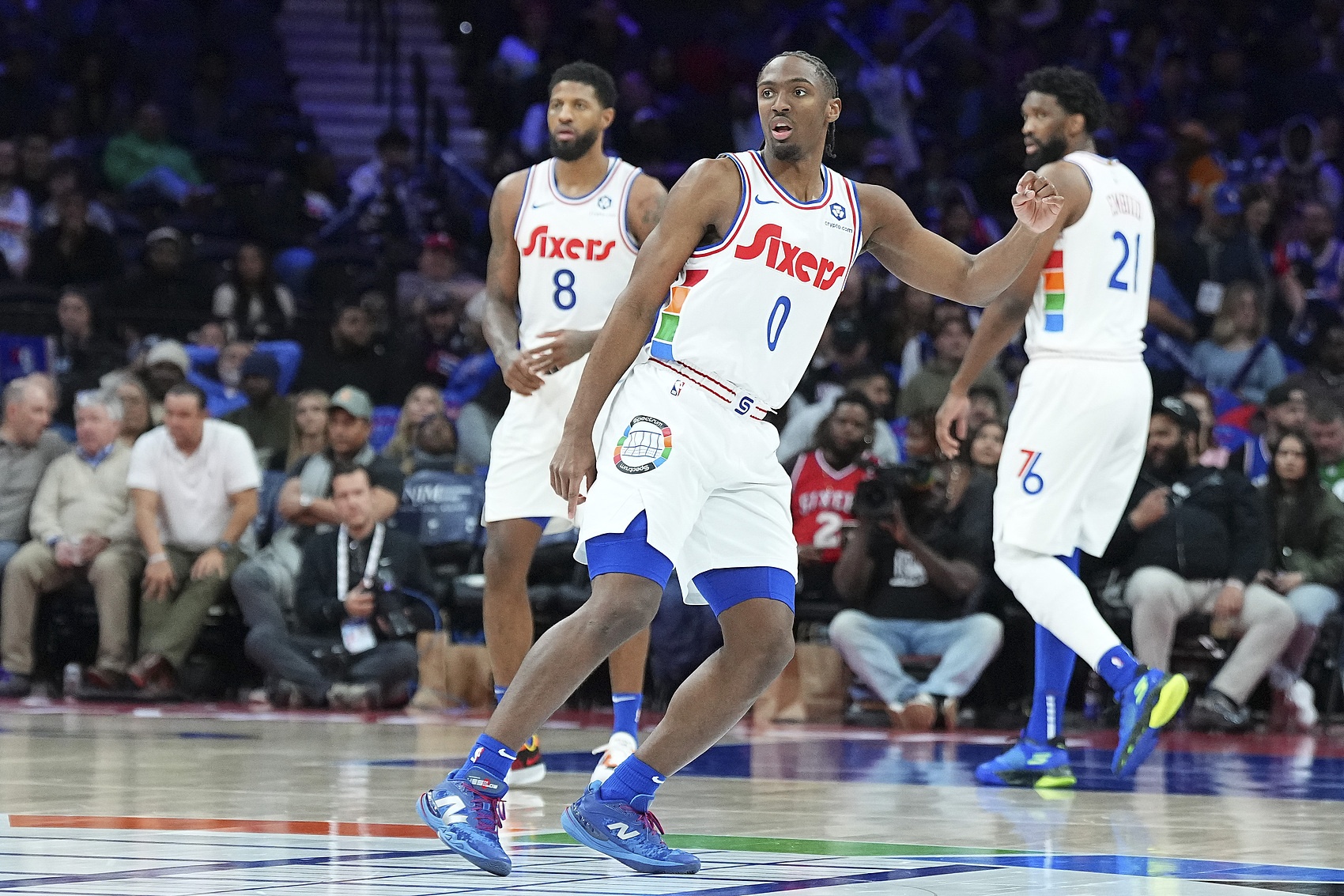 世俱杯买球-一个准得都没有？半场马克西12中3&amp;恩比德10中3&amp;乔治8中2